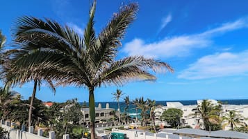 Apartamento conforto, varanda, vista parcial para o mar | Área da propriedade