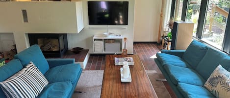 Villa, 4 chambres, fumeurs, piscine privée | Salle de séjour