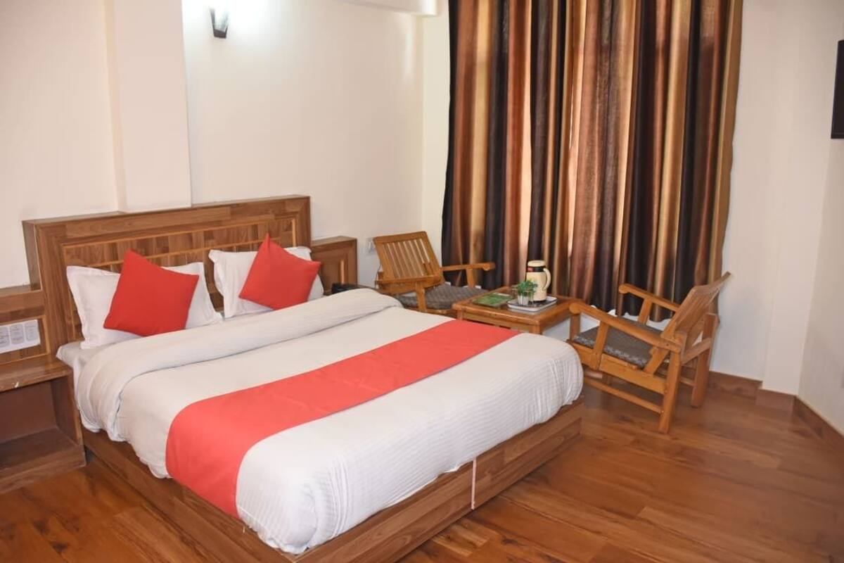 Family Room | In-room safe, desk, free WiFi
