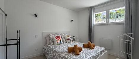 2 Schlafzimmer, Bügeleisen/Bügelbrett, Reisekinderbett, kostenloses WLAN