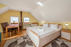 WiFi - Holtz 4 Vacation Rental with a Grill Area, Electric Charging Station, and Sunbathing Area - Cozy (Zinnowitz)