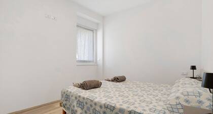 Apartment 'Casa Vacanze Bastiani' with Mountain View, Balcony and Wi-Fi
