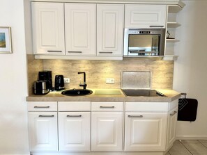 Private kitchen - Puan-Stöven-Weg, Apartment 2 - Cozy 2-room vacation apartment for 2 people, (Sylt)