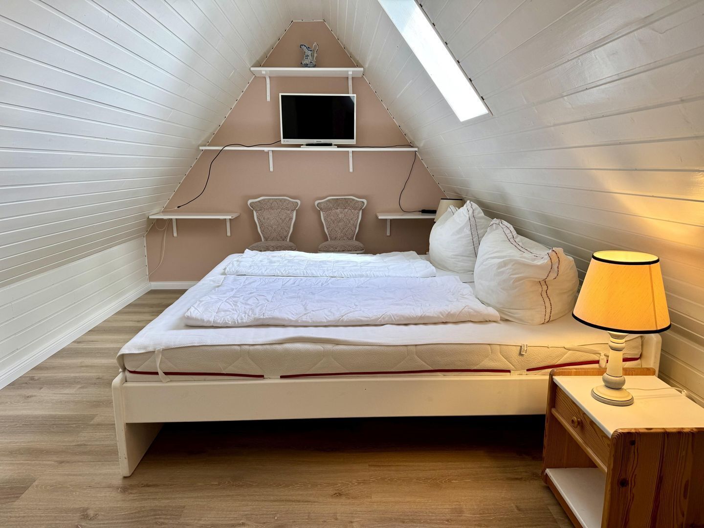 2 bedrooms, WiFi