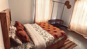WiFi, bed sheets