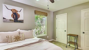 2 bedrooms, internet, bed sheets