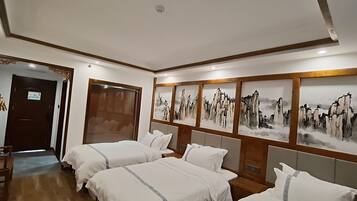 Superior Triple Room | Free WiFi