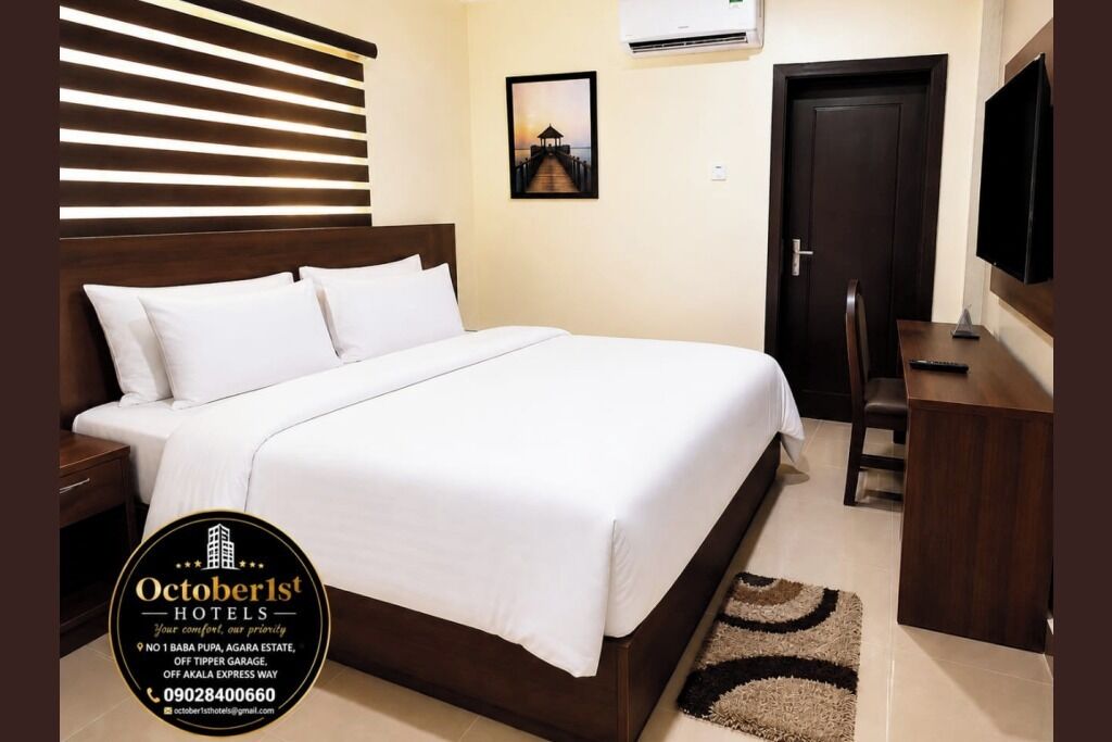 Deluxe Room | Laptop workspace, WiFi (free)