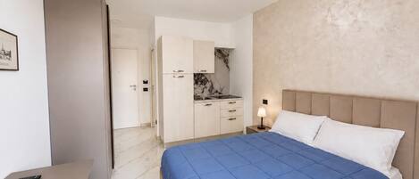 1 bedroom, iron/ironing board