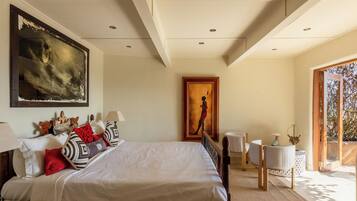 Superior Villa, Balcony, Hill View | Egyptian cotton sheets, premium bedding, in-room safe, desk