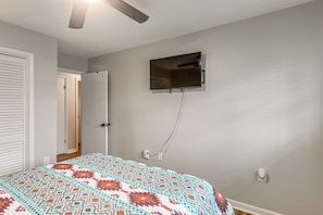 7 chambres, fer et planche à repasser, accès Internet, draps fournis