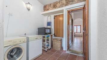 Apartamento família, 1 quarto, micro-ondas (Il Faro di Capo Ceraso) | Parte interna