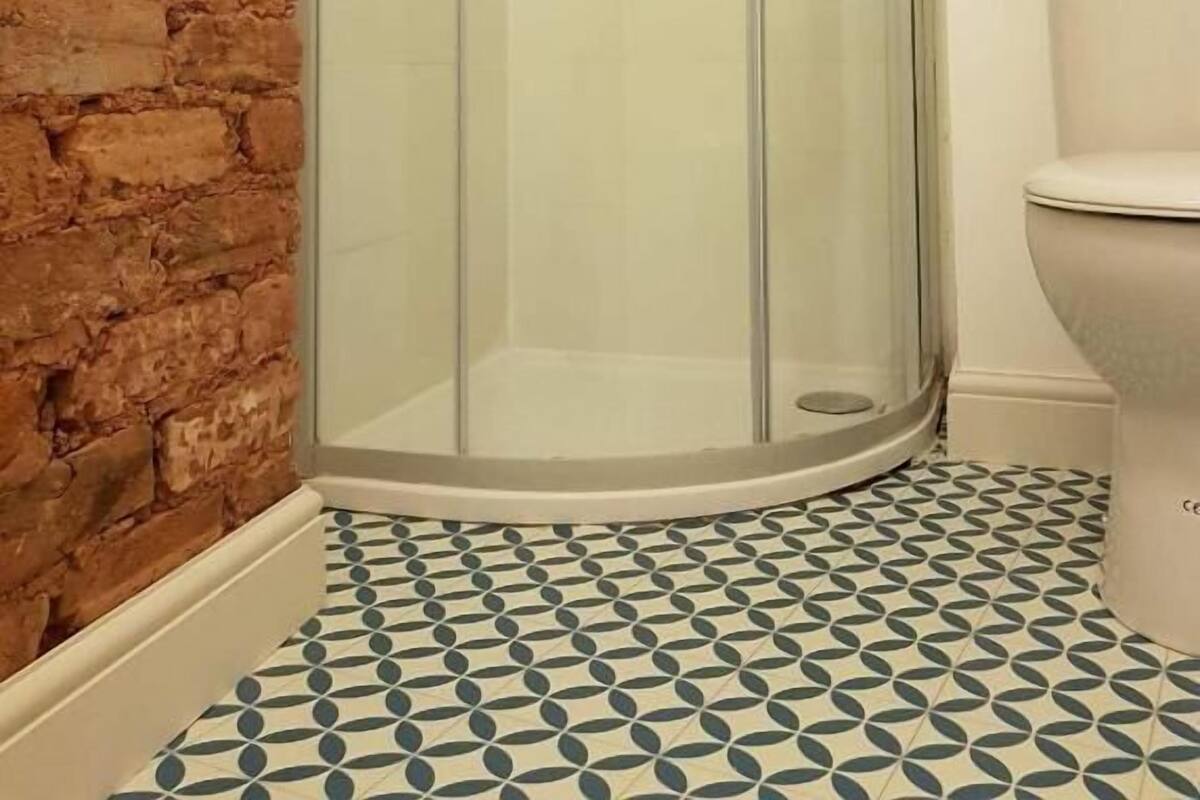 Standard Double Room | Bathroom