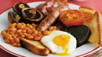 Petit déjeuner anglais servi tous les jours en supplément