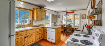 700-Acre Property w/ 33-Acre Lake & Dual Cabins!