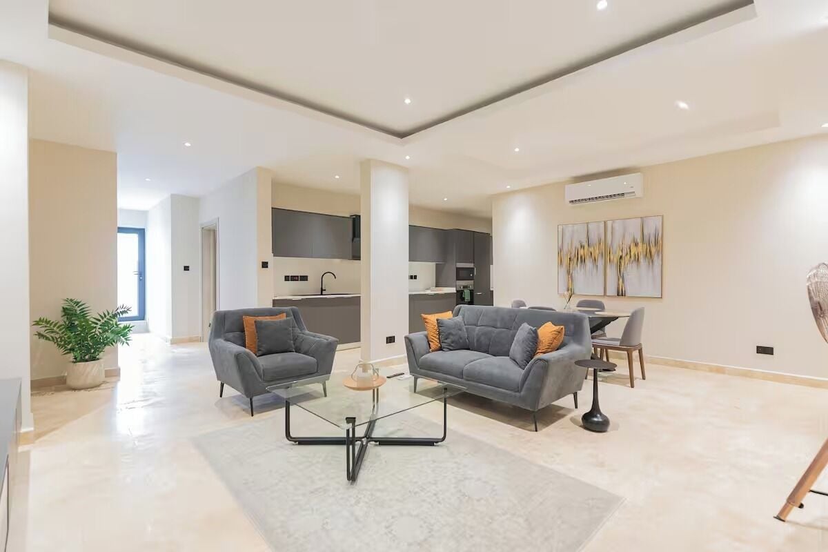 Apartamento luxo, vista para a cidade | Área de estar