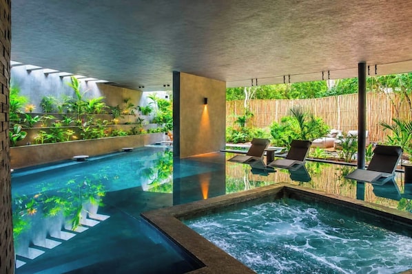 Opvarmet pool
