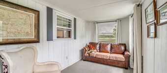 Recently Remodeled Route 66 Retreat! Claremore Gem