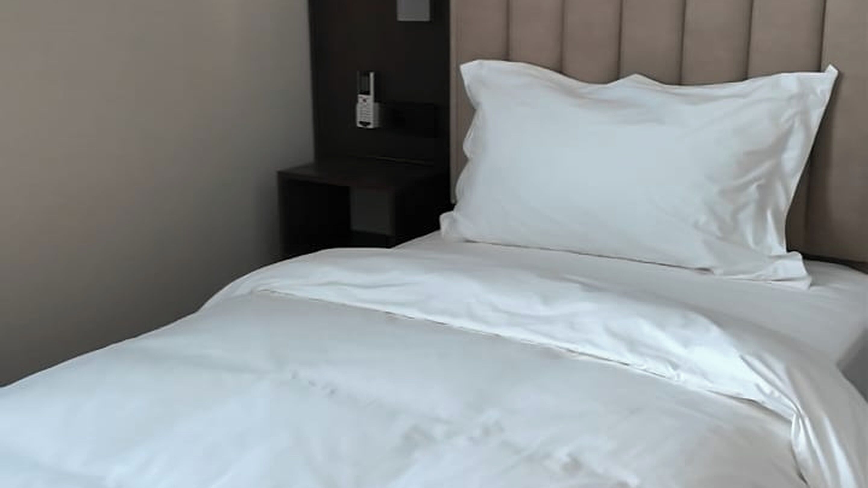 Chambre Simple Standard | Bureau, espace de travail pour ordinateur portable, Wi-Fi gratuit