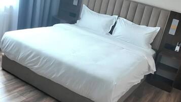 Chambre Double Standard | Bureau, espace de travail pour ordinateur portable, Wi-Fi gratuit