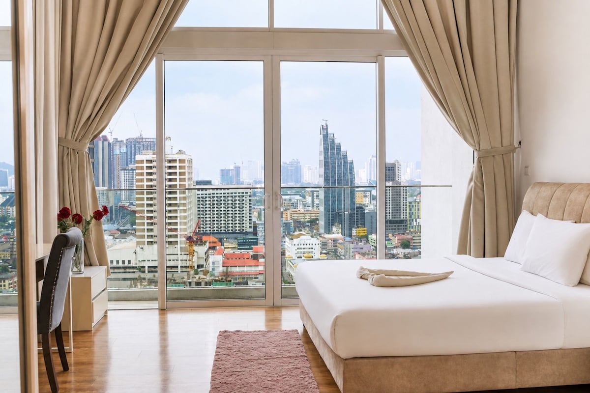 Suite estudio, vistas a la ciudad | Wifi gratis y ropa de cama