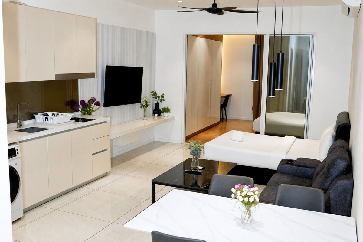 Suite estudio familiar, balcón, vistas a la ciudad | Wifi gratis y ropa de cama