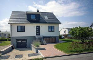 Exterior - "Kirchturmblick" Vacation Rental for 2 People (Insel Poel / OT Kirchdorf)