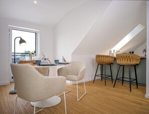 Dining - "Kirchturmblick" Vacation Rental for 2 People (Insel Poel / OT Kirchdorf)