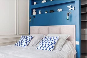 1 bedroom, iron/ironing board, WiFi, bed sheets - Very spacious, recently renovated apartment near Madeleine (Île-de-France)