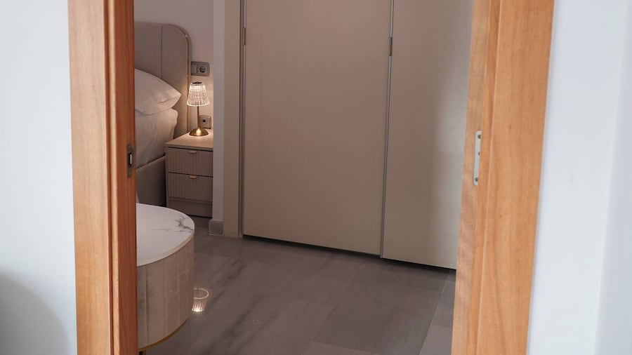 Stylish Benidorm Apartment, Pools, Sauna & Terrace