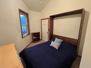 4 Schlafzimmer, Bügeleisen/Bügelbrett, kostenloses WLAN