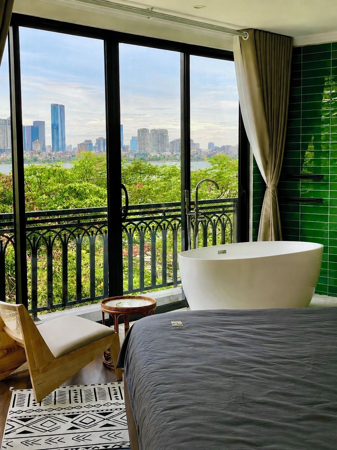 Junior Room, Balcony, Lake View | Laptop workspace, WiFi (free)