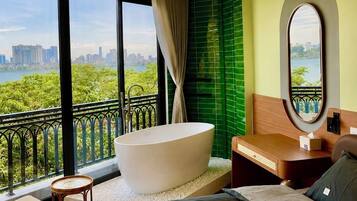 Junior Room, Balcony, Lake View