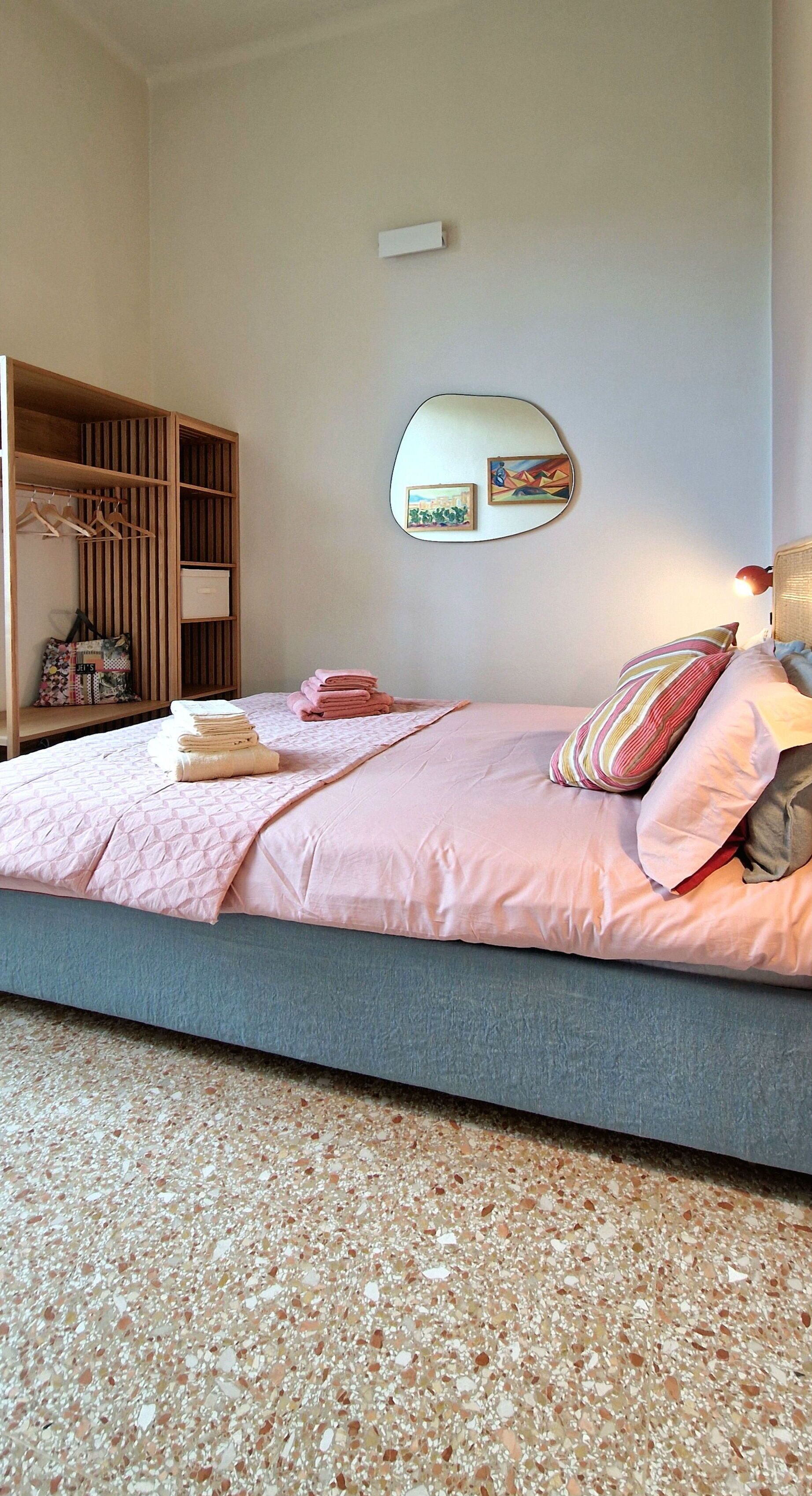 2 Schlafzimmer, Bügeleisen/Bügelbrett, Reisekinderbett, kostenloses WLAN