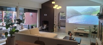 Bungalow 'Naturspa Haus Am See' with Lake View, Private Terrace and Wi-Fi