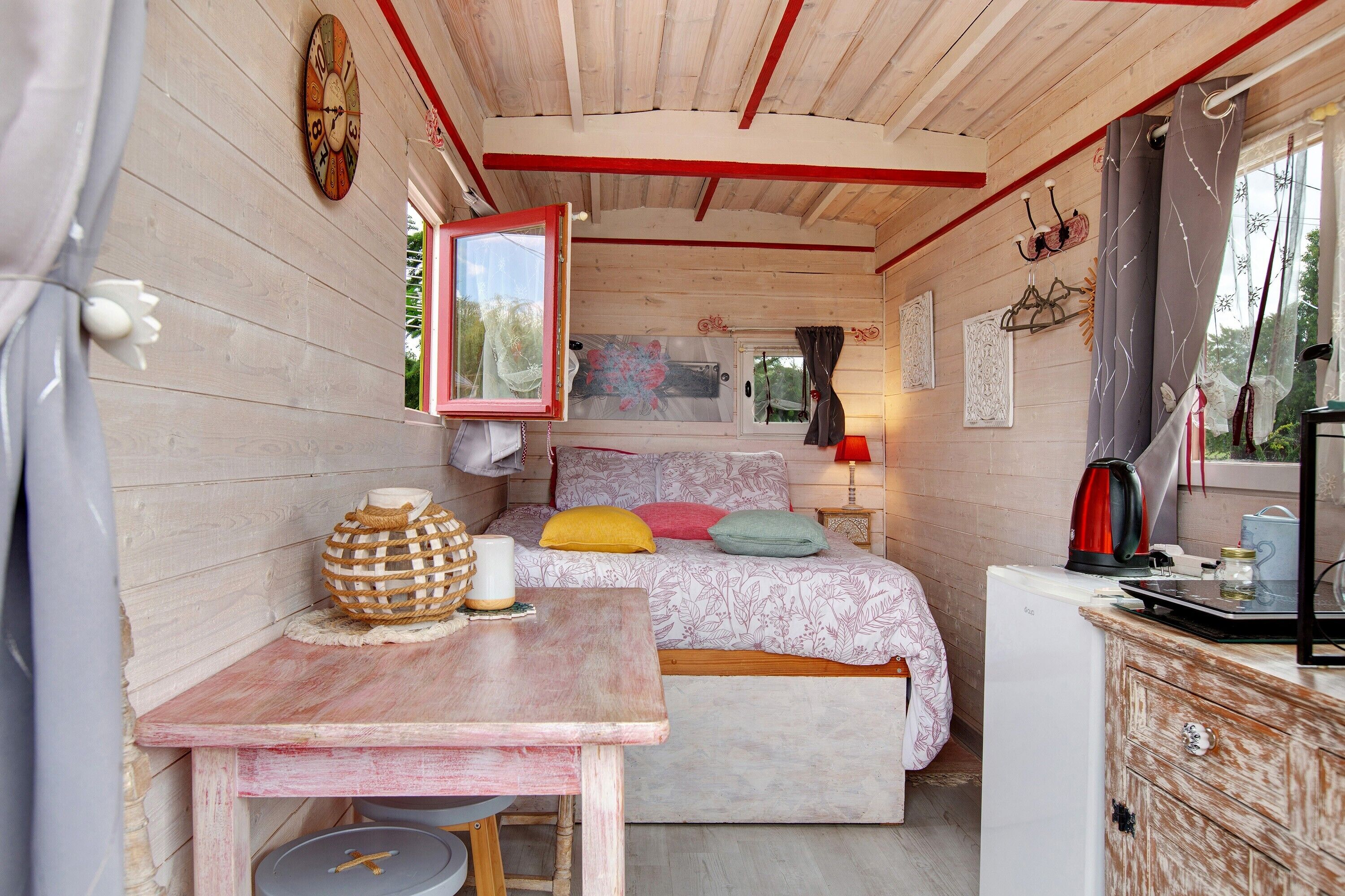 2 chambres, draps fournis