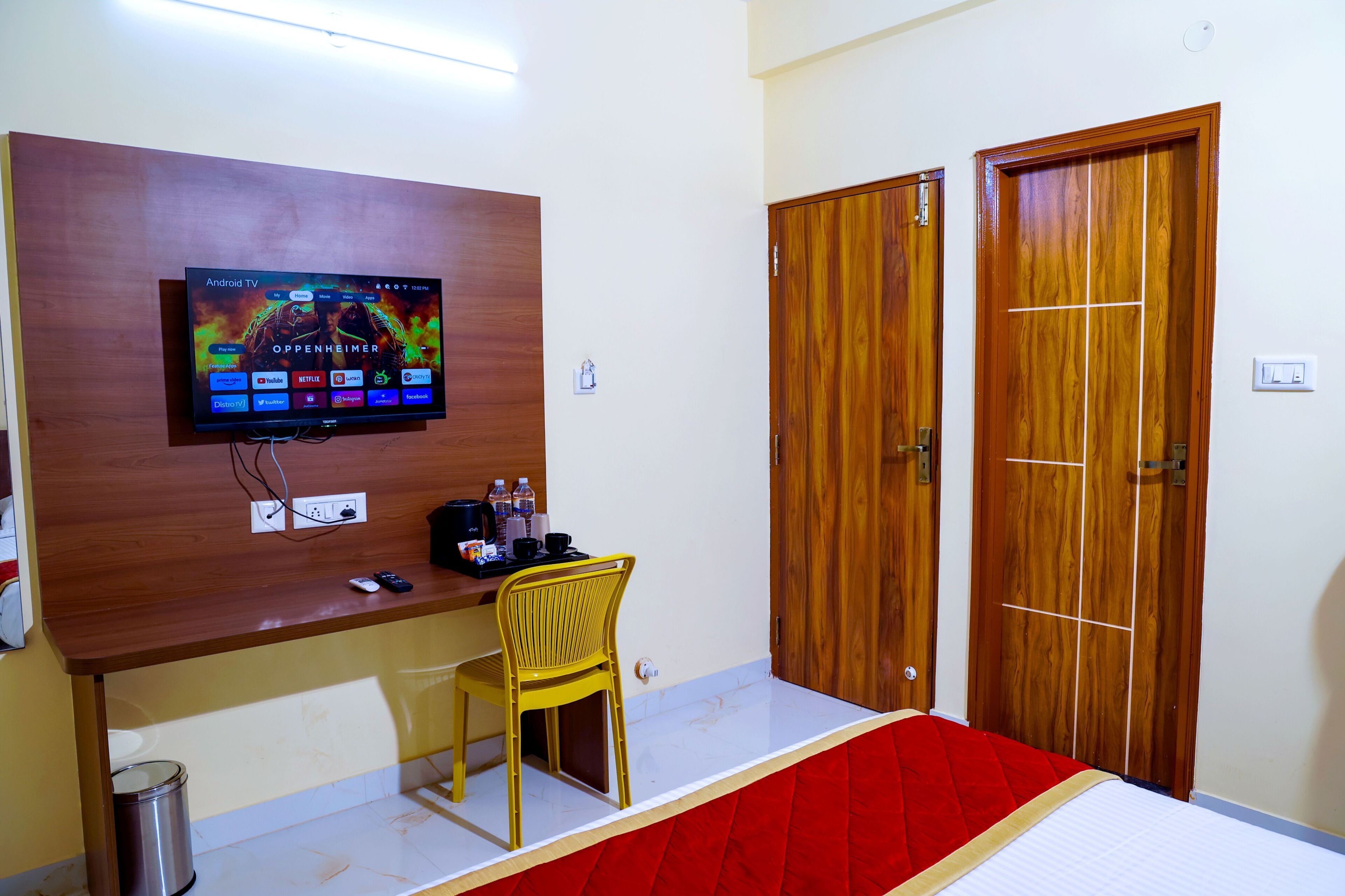 Deluxe-Zimmer, Stadtblick | Kostenloses WLAN, Bettwäsche