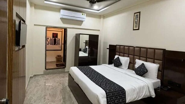 Deluxe Room - Hotel Sarja (Nagpur)