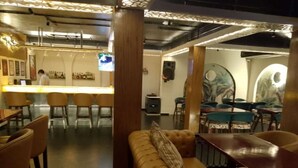 Bar (on property) - Hotel Sarja (Nagpur)