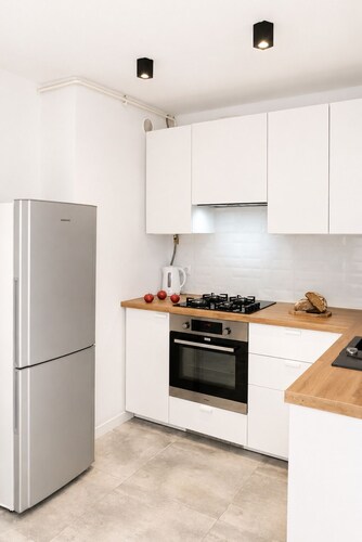 Lumina 2-room Apartment near Metro 