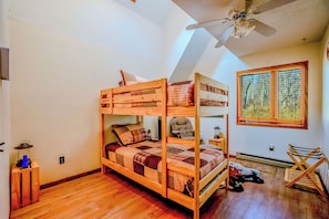 Iron/ironing board, travel cot, free WiFi, bed sheets
