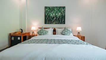 Comfort Double Room, Pool View | WiFi (free)