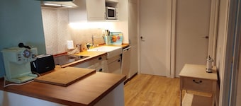 R2R-Apartment Near the Ocean-14A12