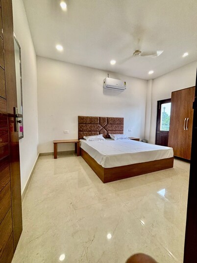 Hotel Channo Residency