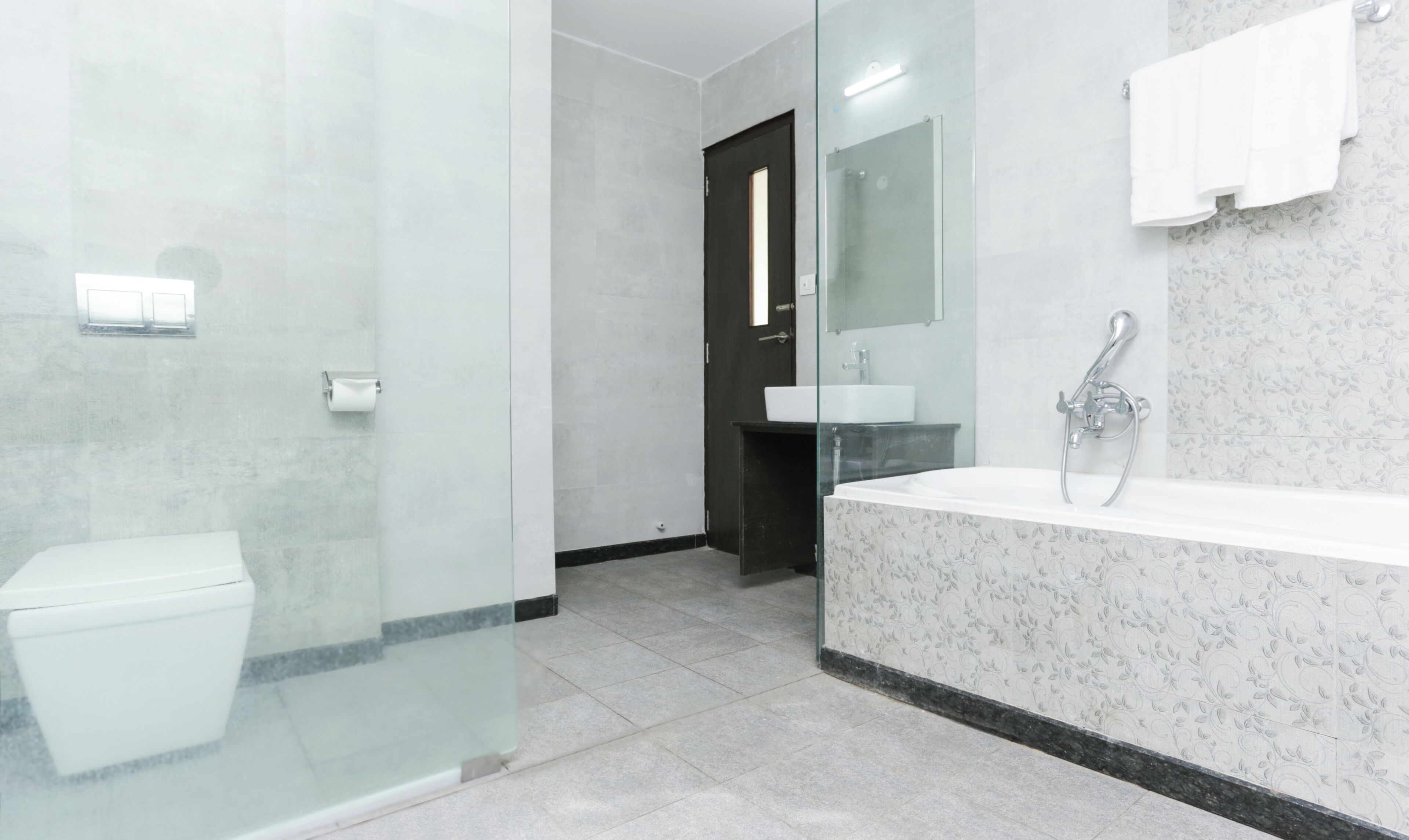 Family Room | Bathroom | Shower, free toiletries, towels, soap