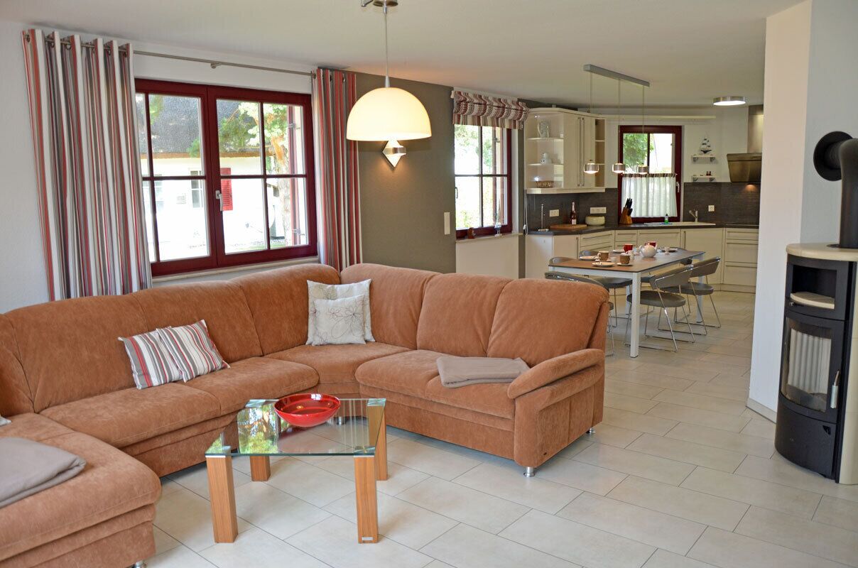 TV, fireplace, DVD player, stereo