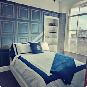 1 bedroom, free WiFi, bed sheets - House Sleeps 9 With on Street Parking , 4 Storey sea View Cinema Room and Garden (Plymouth)