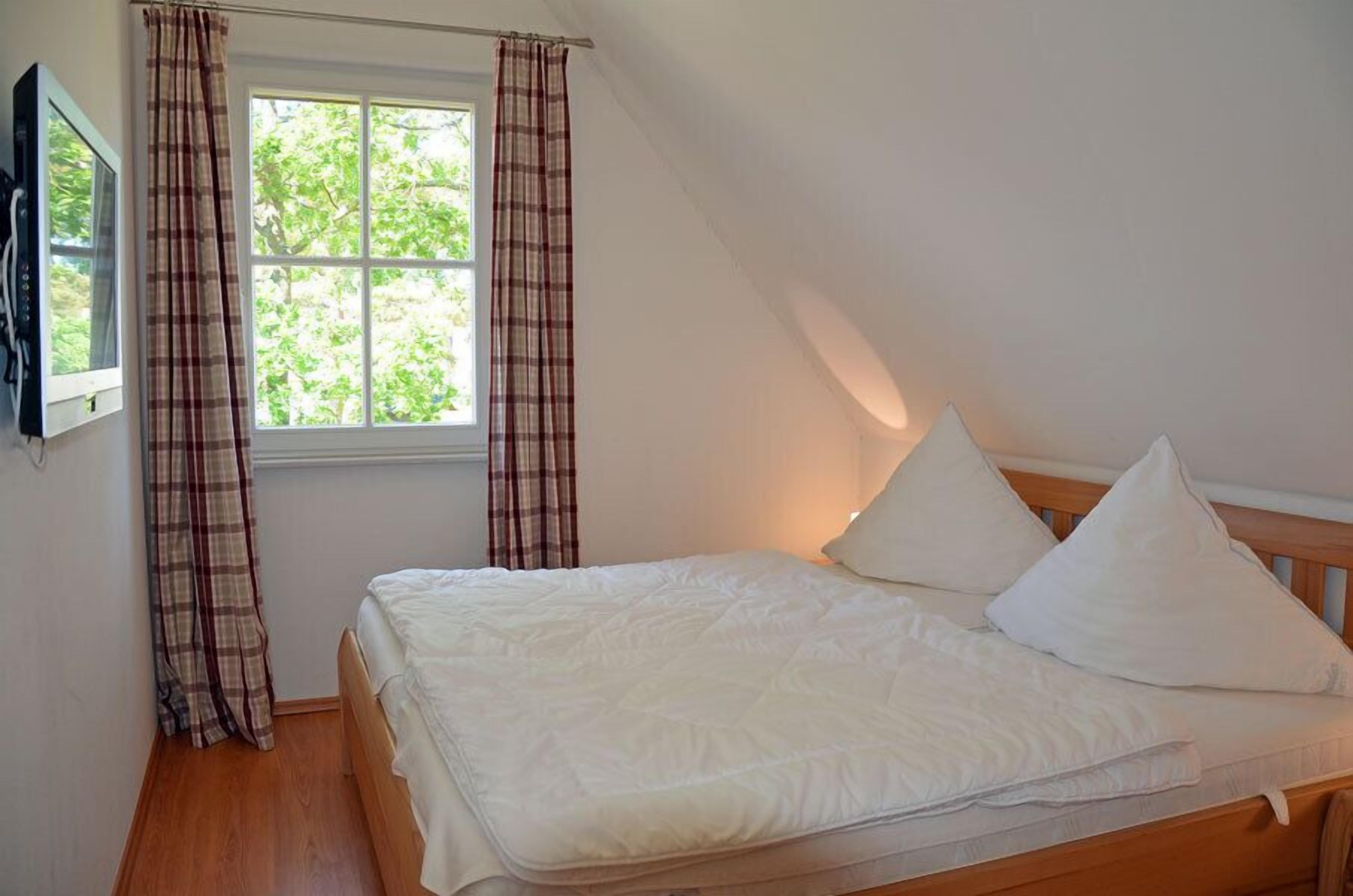4 bedrooms, free WiFi