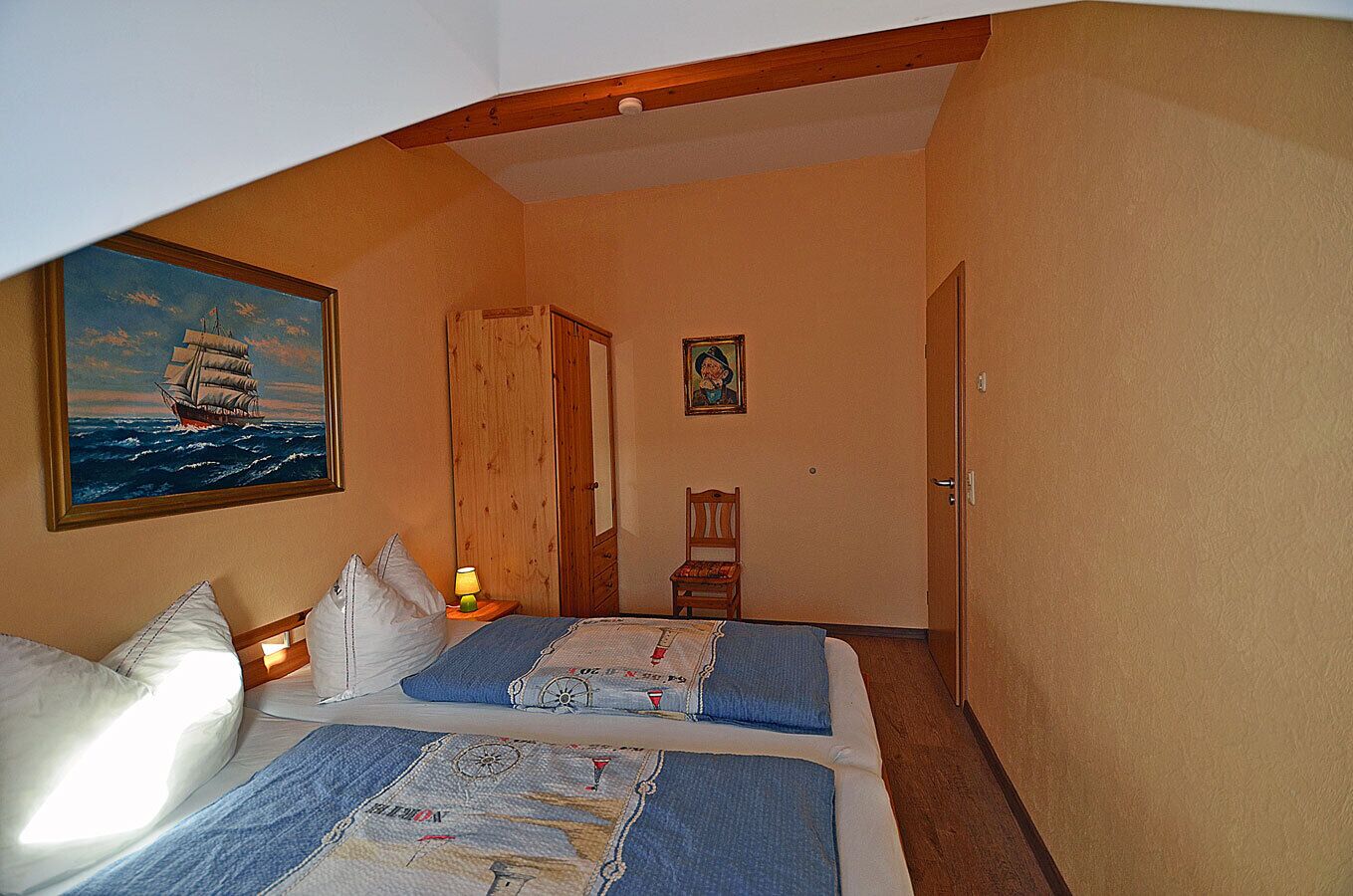 3 bedrooms, travel cot, free WiFi