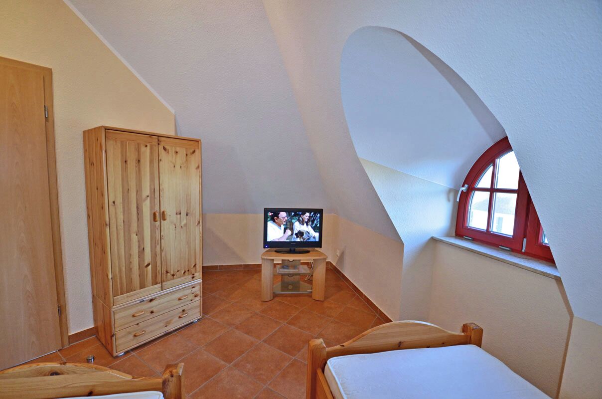 2 bedrooms